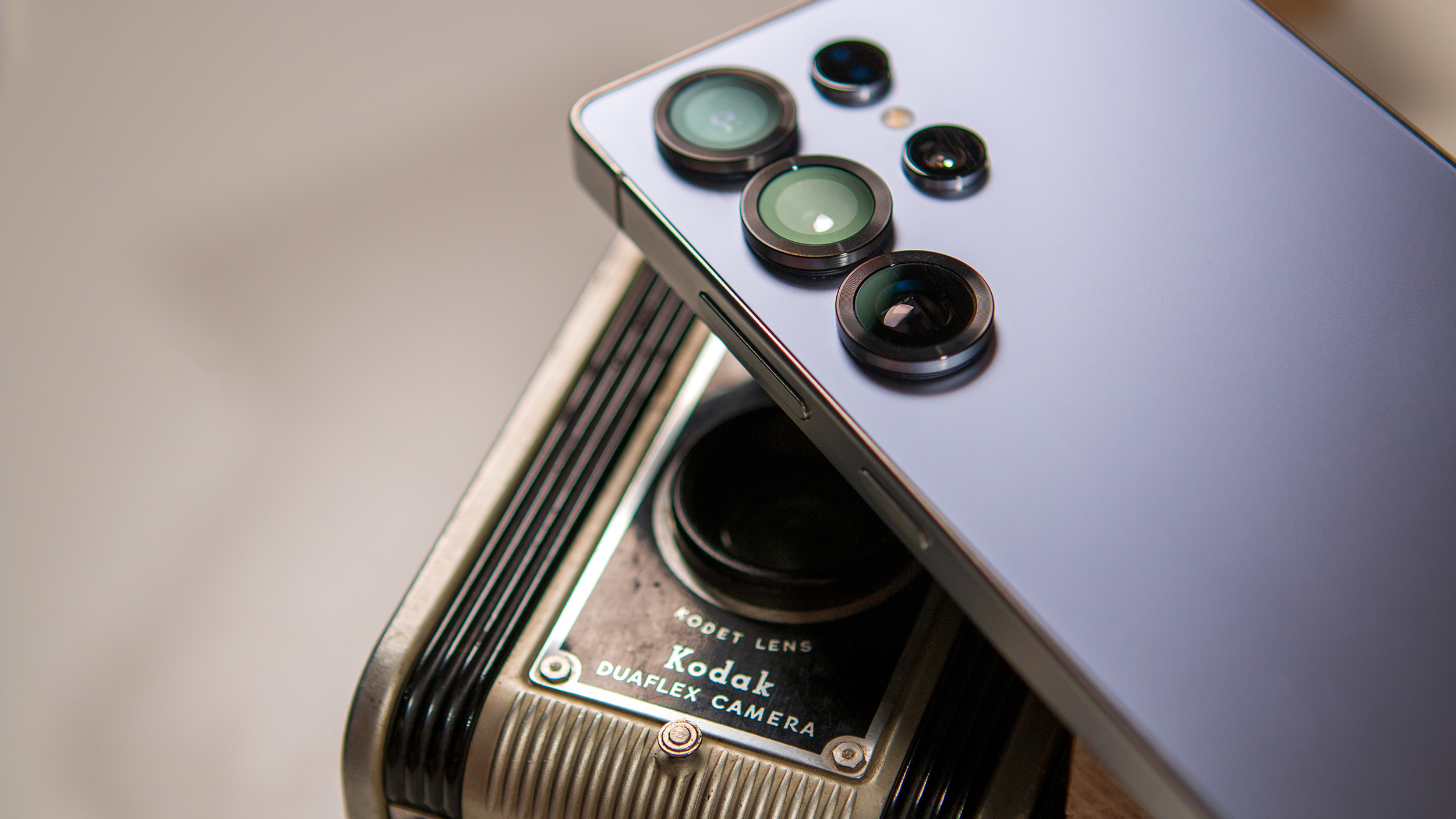 Samsung Galaxy S26 Ultra's Main Camera Specs Leak: 200MP & Improved Optics